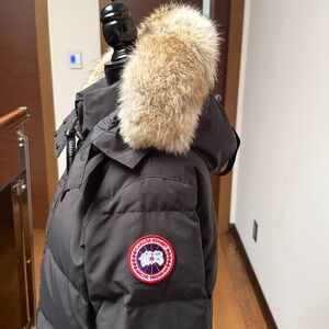 Canada Goose Black Fur-Trimmed Winter Jacket. Authentic